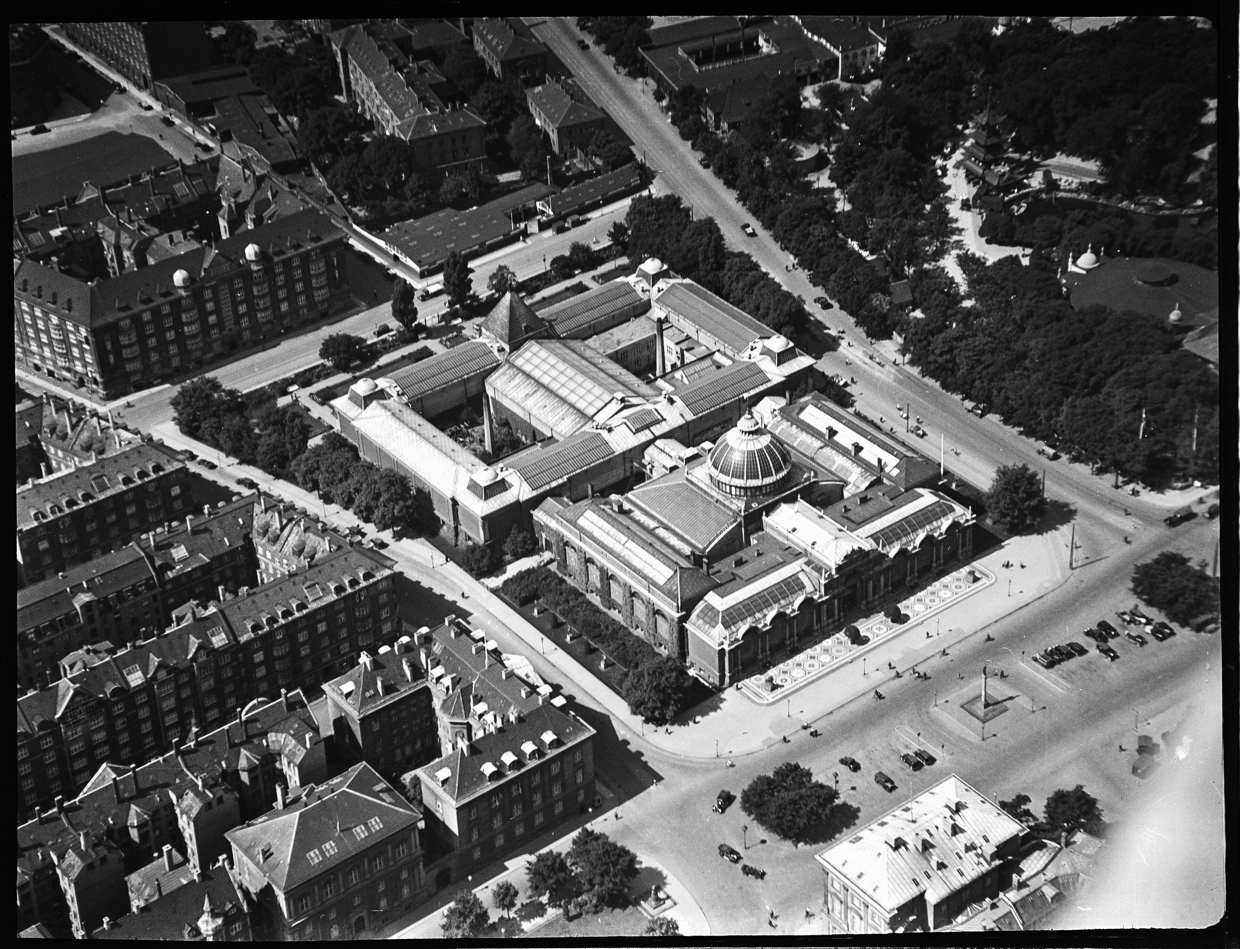Skråfoto fra 1928-1933 taget 49 meter fra Ny Kongensgade 21