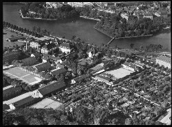 thumbnail: Skråfoto fra 1928-1933 taget 170 meter fra Amager Boulevard 70, 16. 