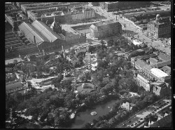 thumbnail: Skråfoto fra 1928-1933 taget 11 meter fra H.C. Andersens Boulevard 29