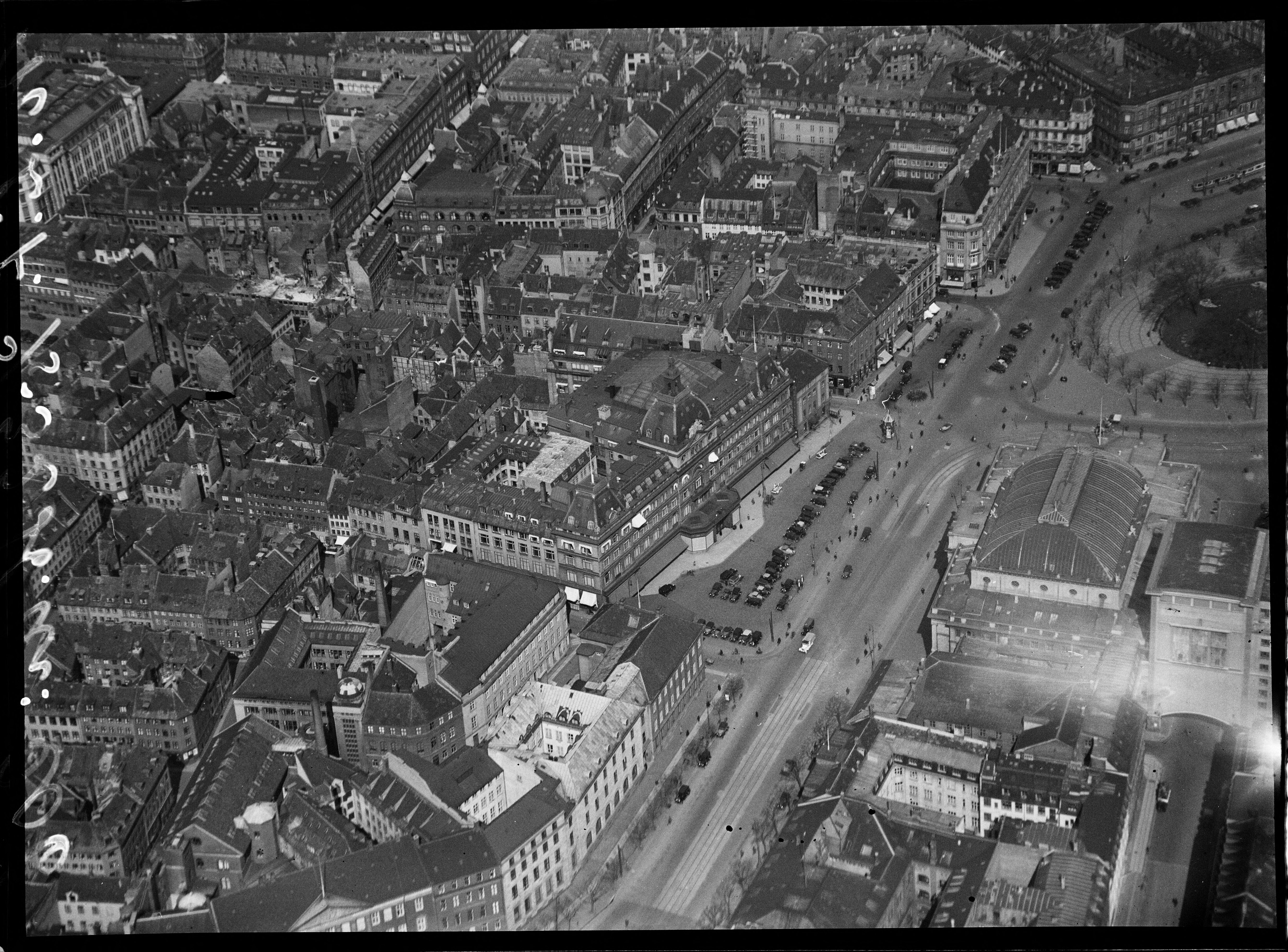 Skråfoto fra 1928-1933 taget 131 meter fra Bremerholm 6, 3. 