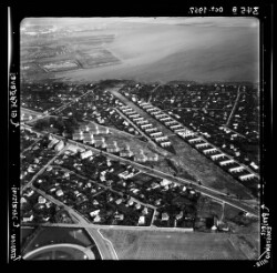 thumbnail: Skråfoto fra 1957 taget 329 meter fra Lodsvej 43