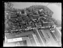 thumbnail: Skråfoto fra 1949 taget 80 meter fra Prinsessegade 5B, 3. th