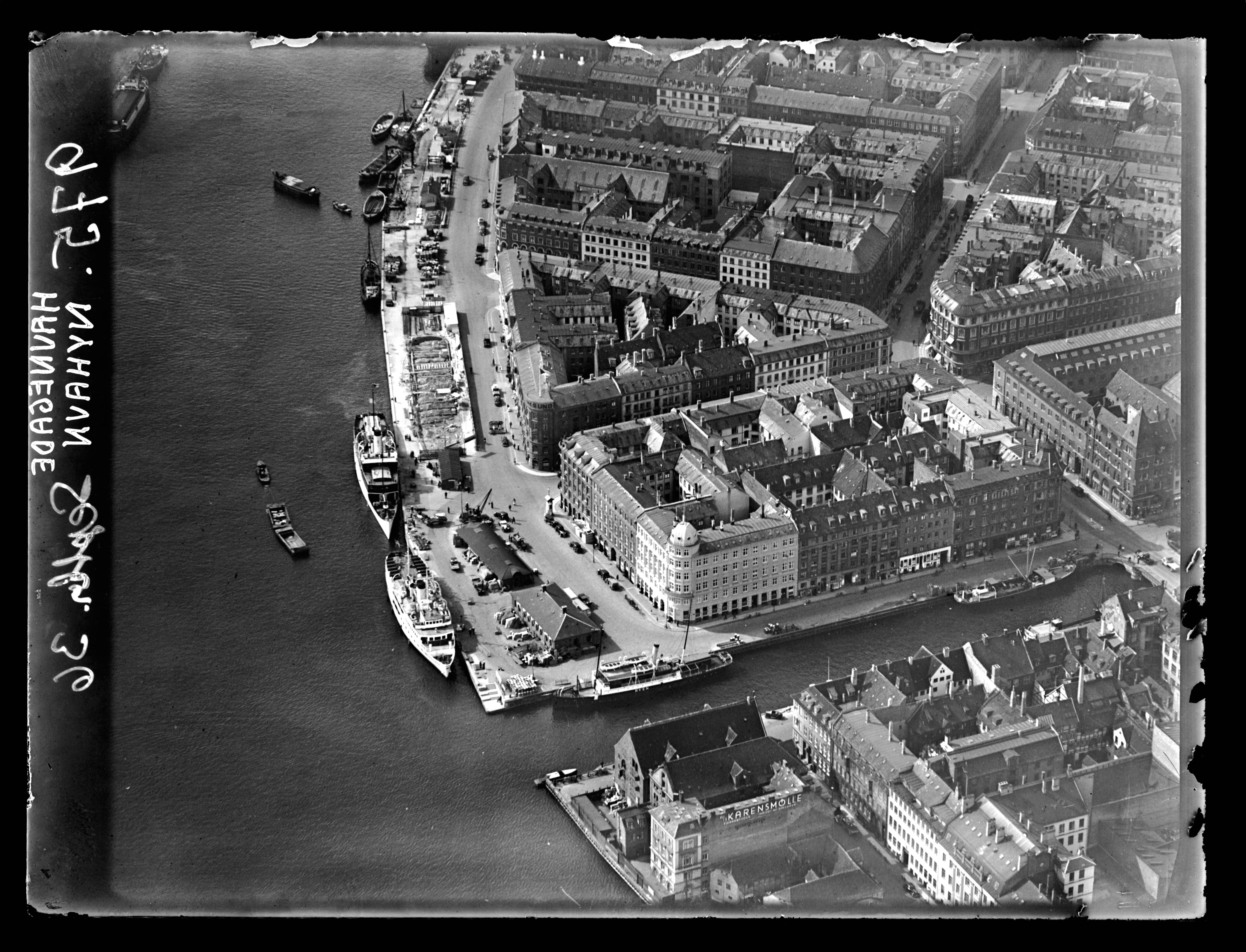 Skråfoto fra 1936 taget 88 meter fra Havnegade 44