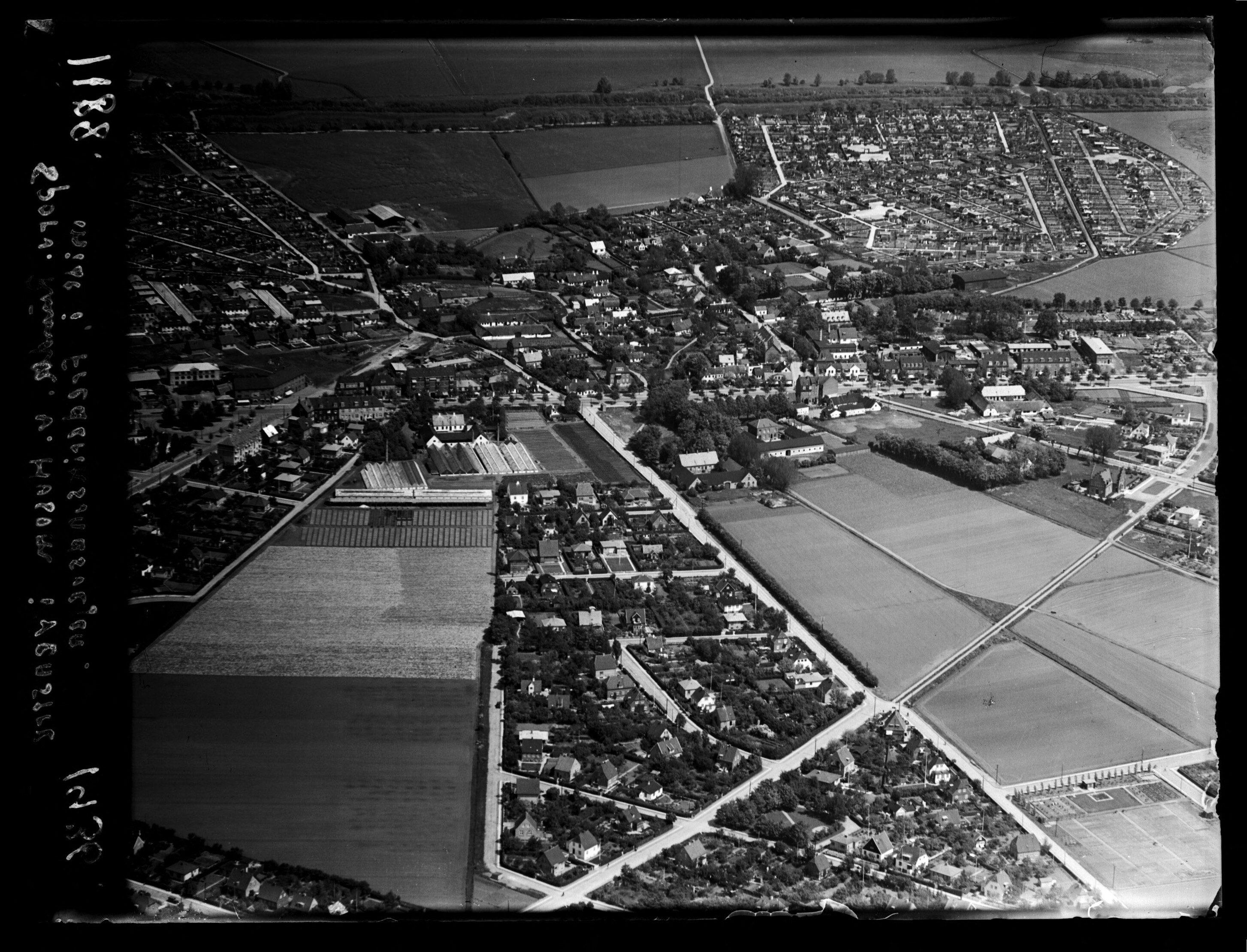 Skråfoto fra 1936 taget 64 meter fra Storegårdsvej 3, st. tv