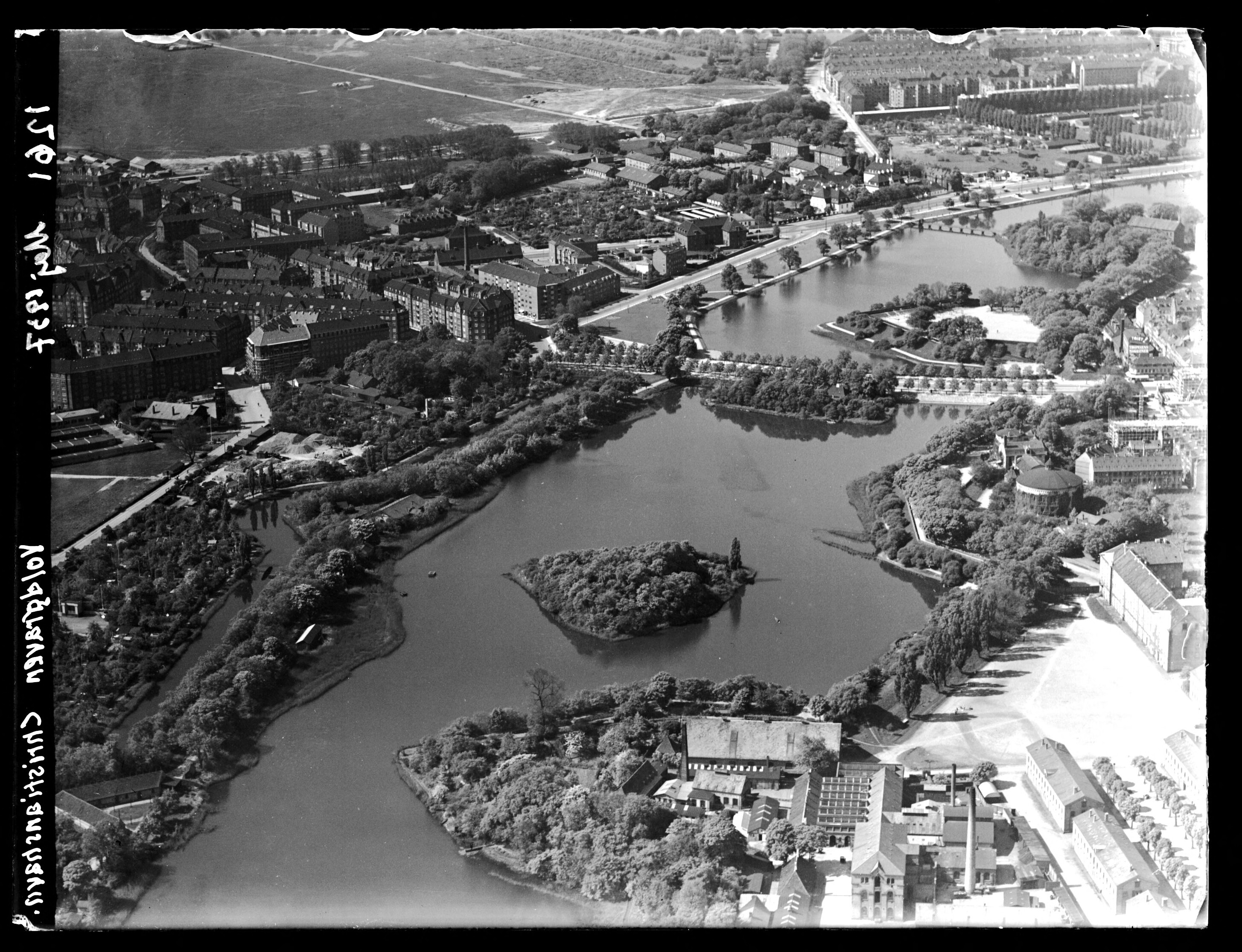 Skråfoto fra 1937 taget 184 meter fra Kløvermarksvej 431