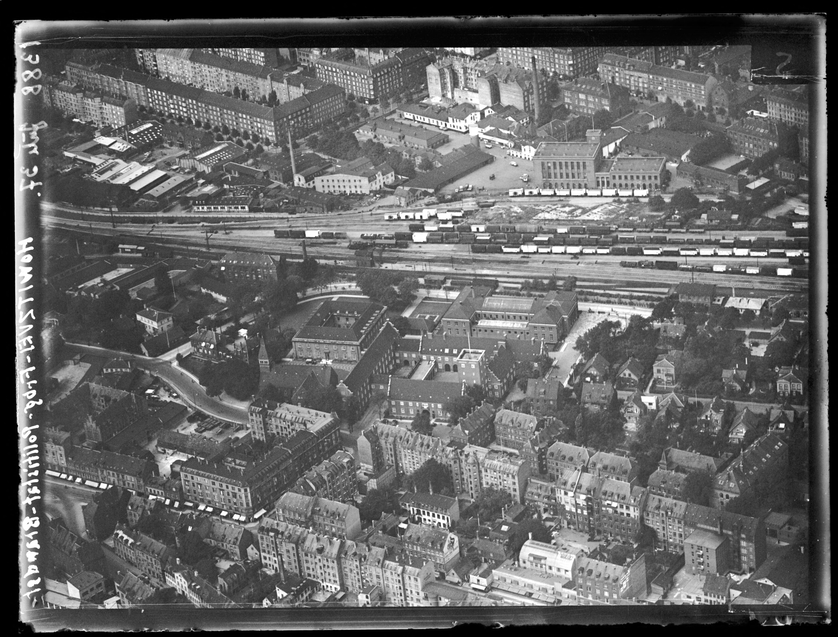 Skråfoto fra 1937 taget 47 meter fra Howitzvej 43, 3. tv