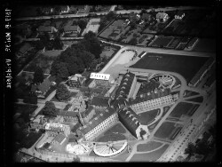 thumbnail: Skråfoto fra 1947 taget 1736 meter fra Pilehavevænge 30