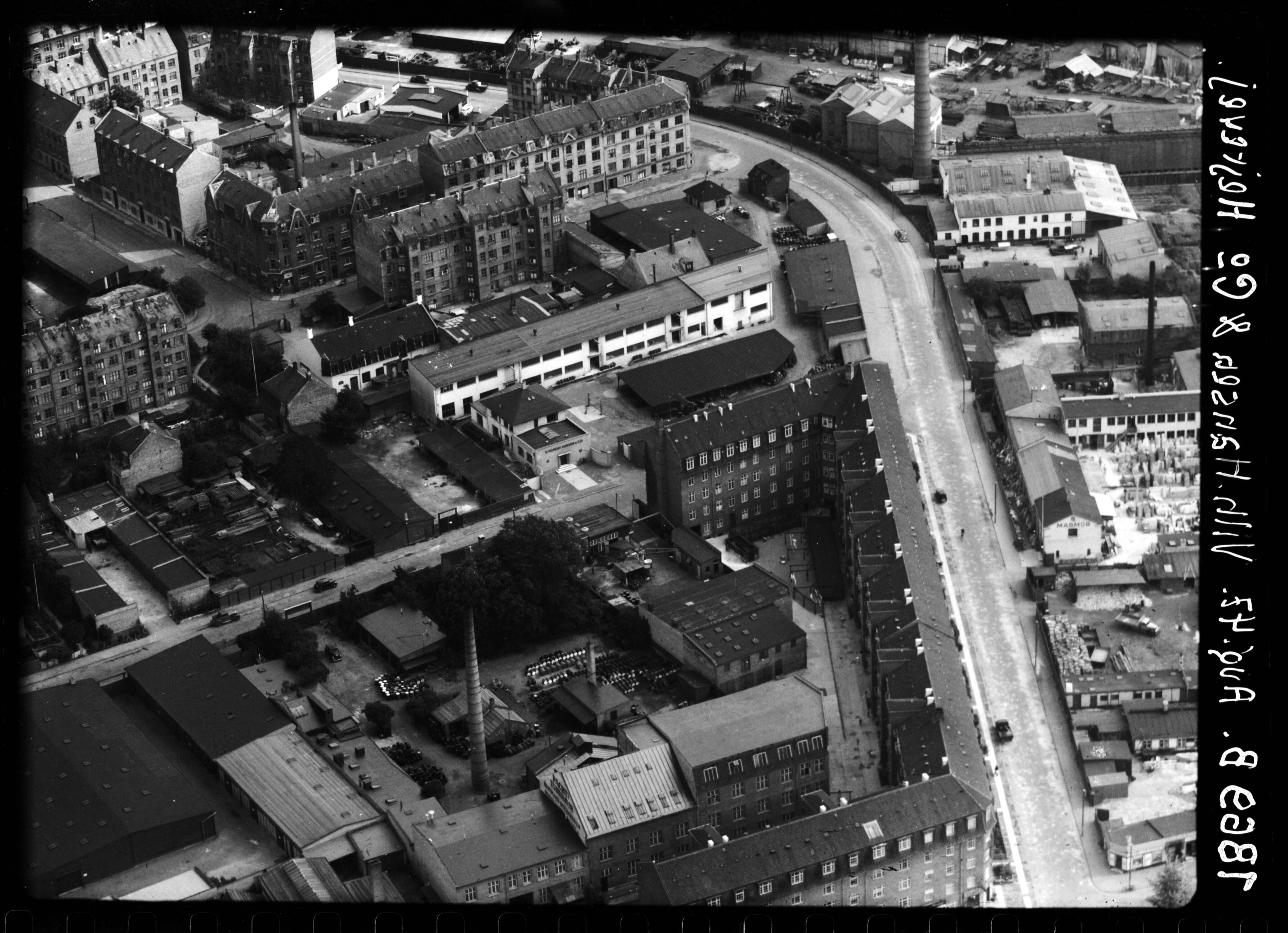 Skråfoto fra 1947 taget 89 meter fra Glentevej 53