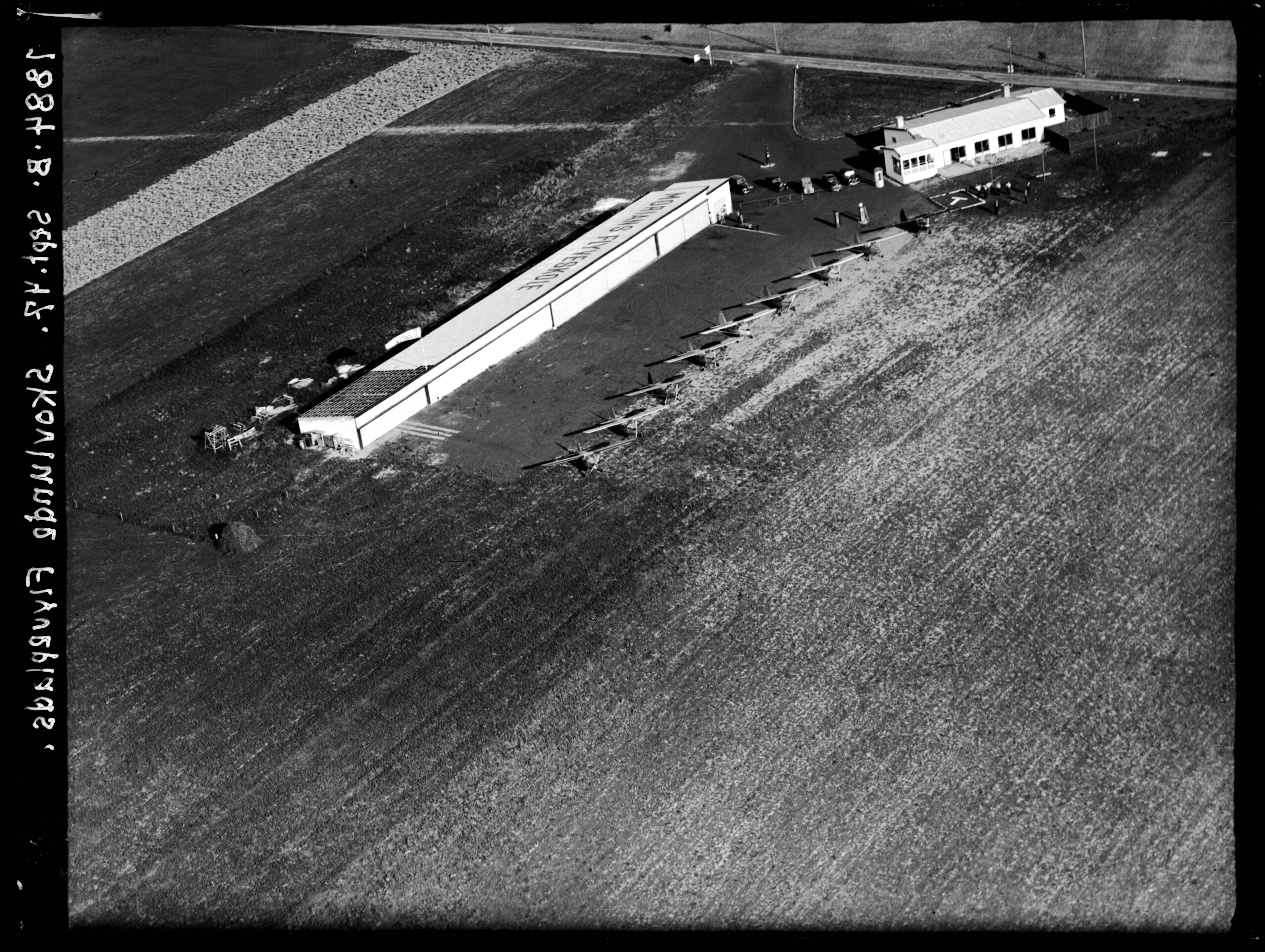 Skråfoto fra 1947 taget 52 meter fra Hybenvænget 71
