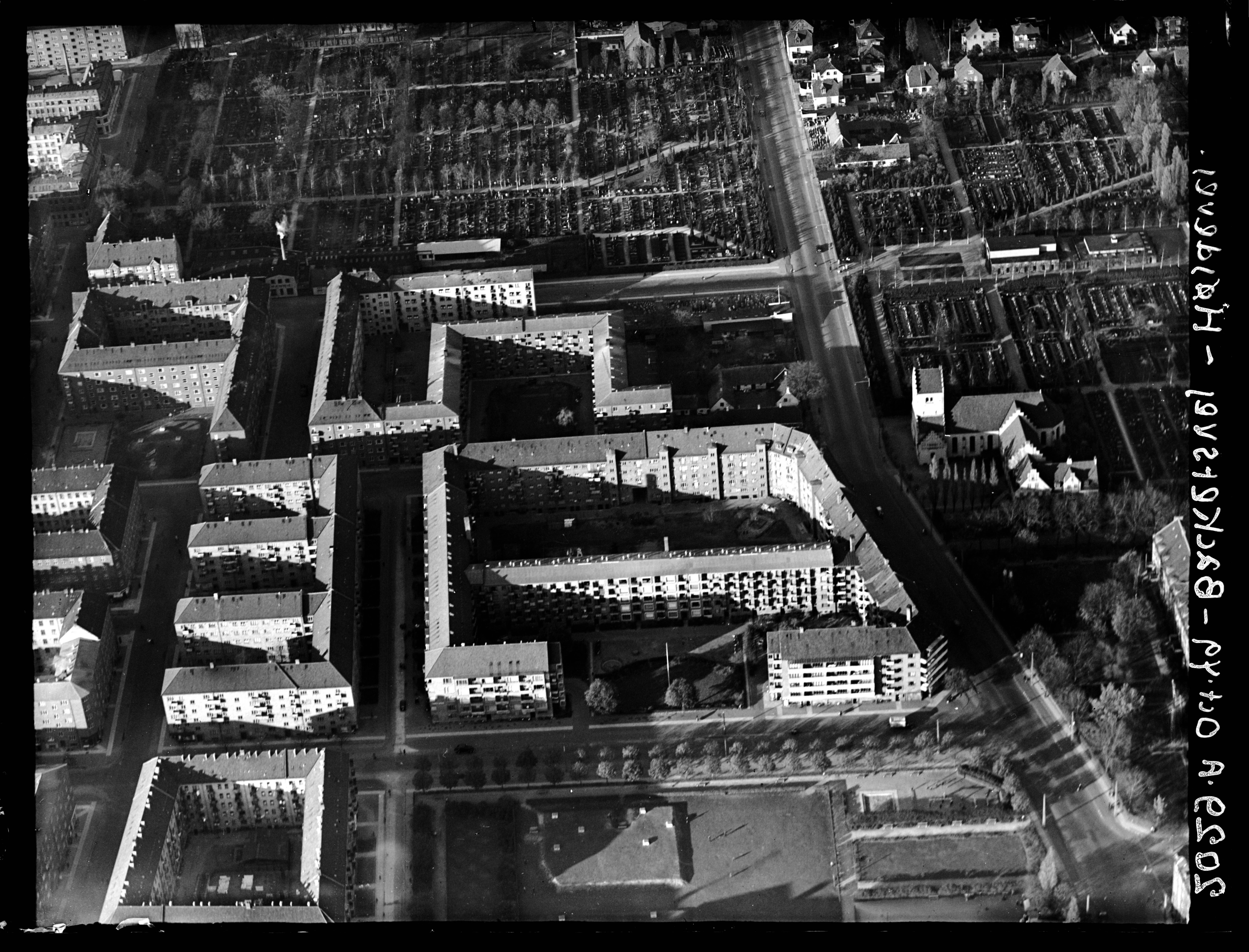Skråfoto fra 1949 taget 198 meter fra Grækenlandsvej 27, st. tv