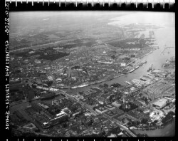 thumbnail: Skråfoto fra 1950 taget 167 meter fra Vermlandsgade 6, 1. th