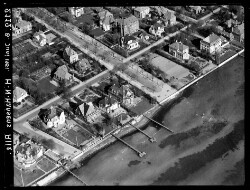 thumbnail: Skråfoto fra 1951 taget 212 meter fra Hambros Alle 18