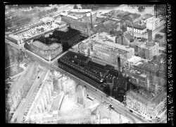 thumbnail: Skråfoto fra 1952 taget 22 meter fra Aldersrogade 11, 3. th