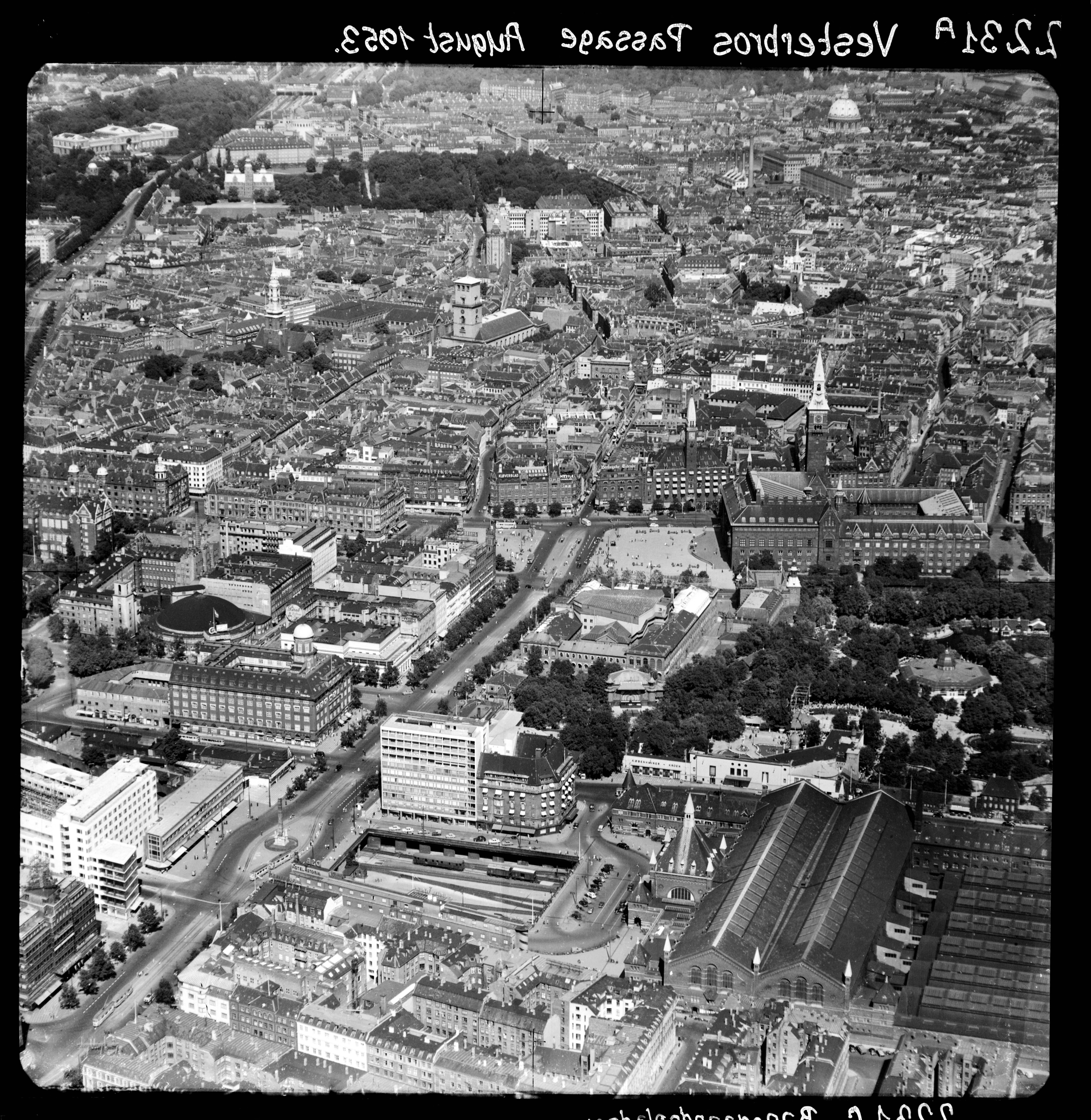 Skråfoto fra 1953 taget 32 meter fra Istedgade 25, st. th