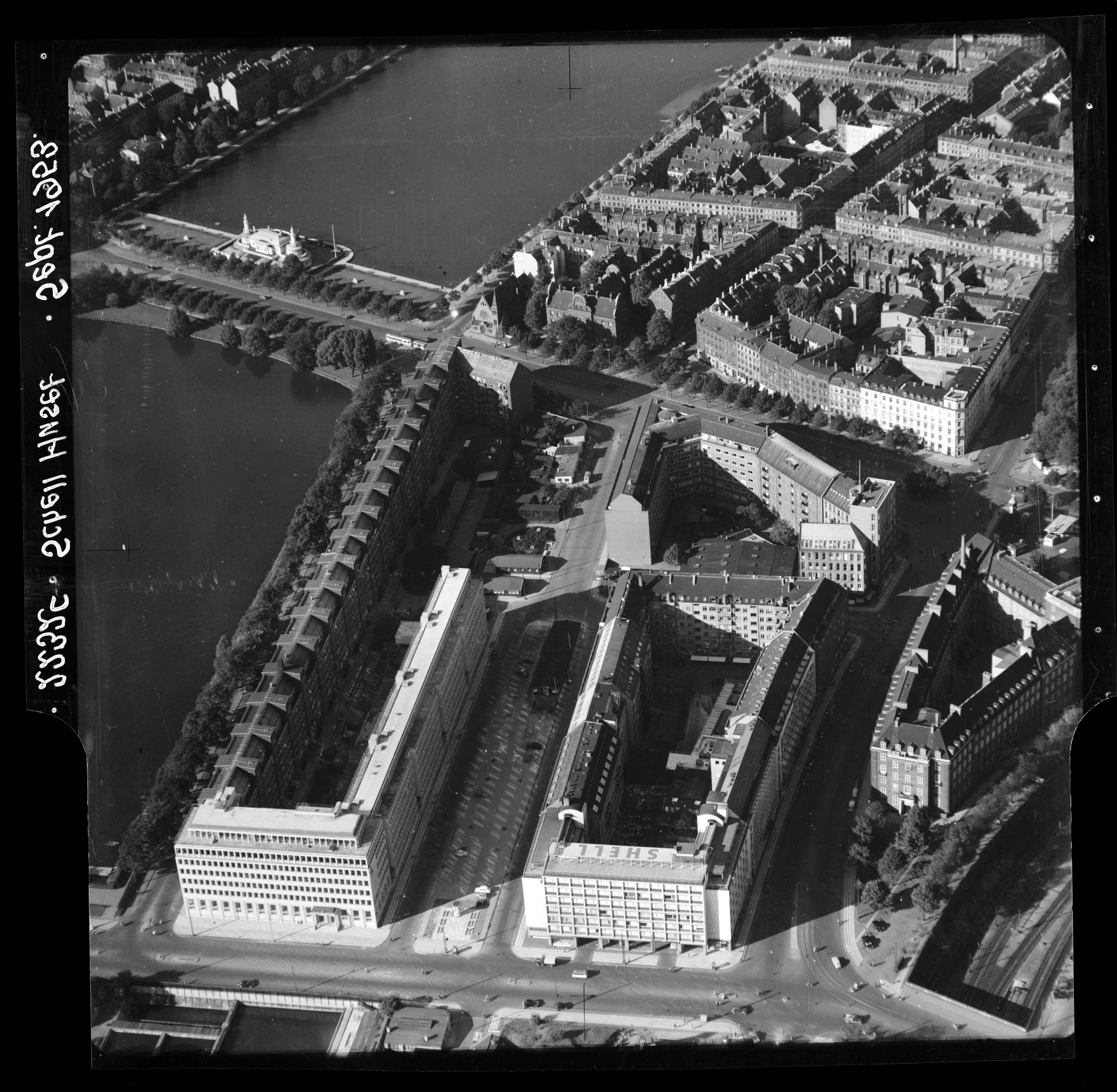 Skråfoto fra 1953 taget 54 meter fra Nyropsgade 7, 4. 