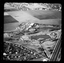 thumbnail: Skråfoto fra 1932-1967 taget 419 meter fra Virkefeltet 1, st. tv