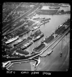 thumbnail: Skråfoto fra 1954 taget 50 meter fra Langelinie Allé 7, st. 3