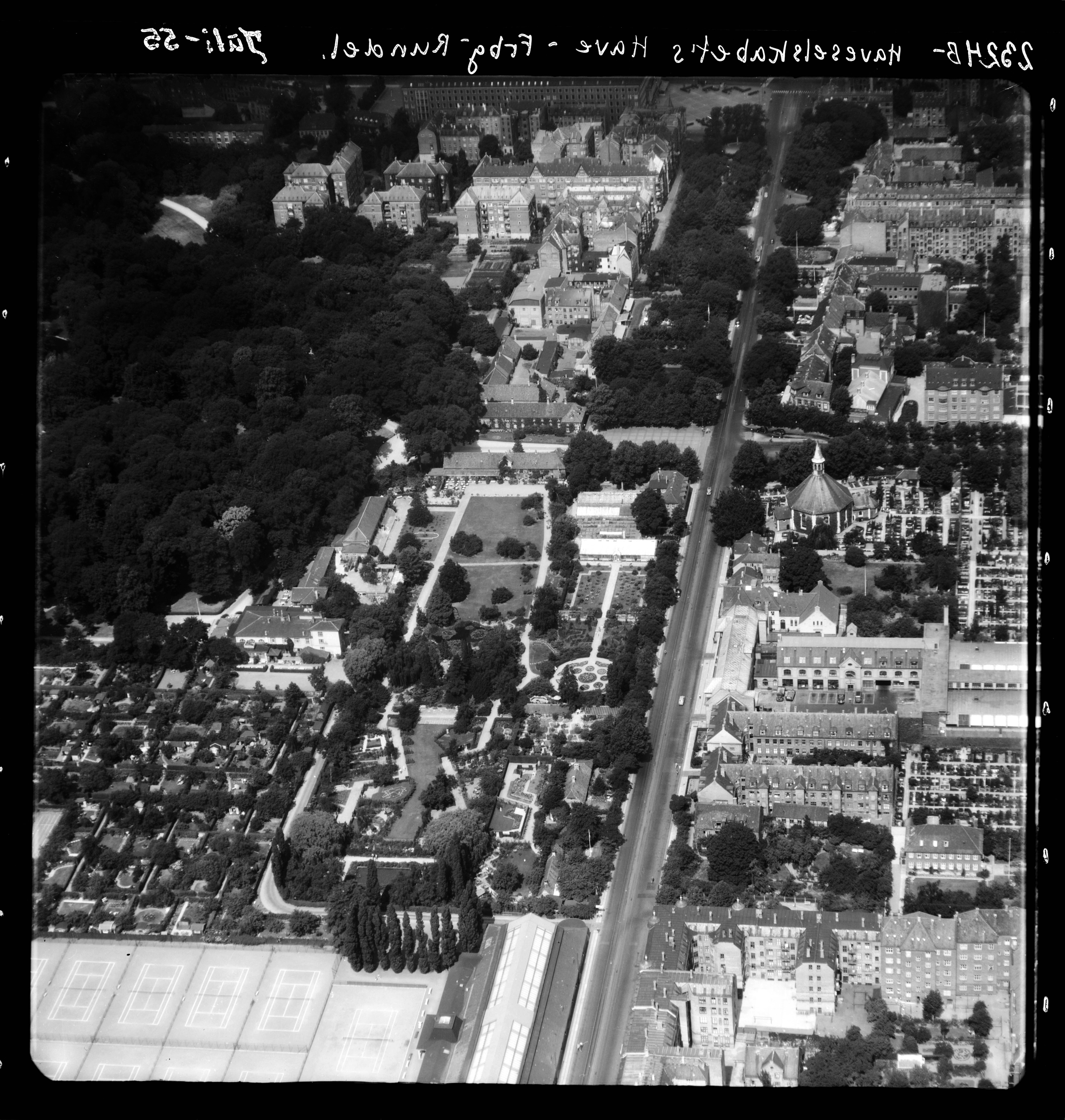 Skråfoto fra 1955 taget 52 meter fra Frederiksberg Runddel 1