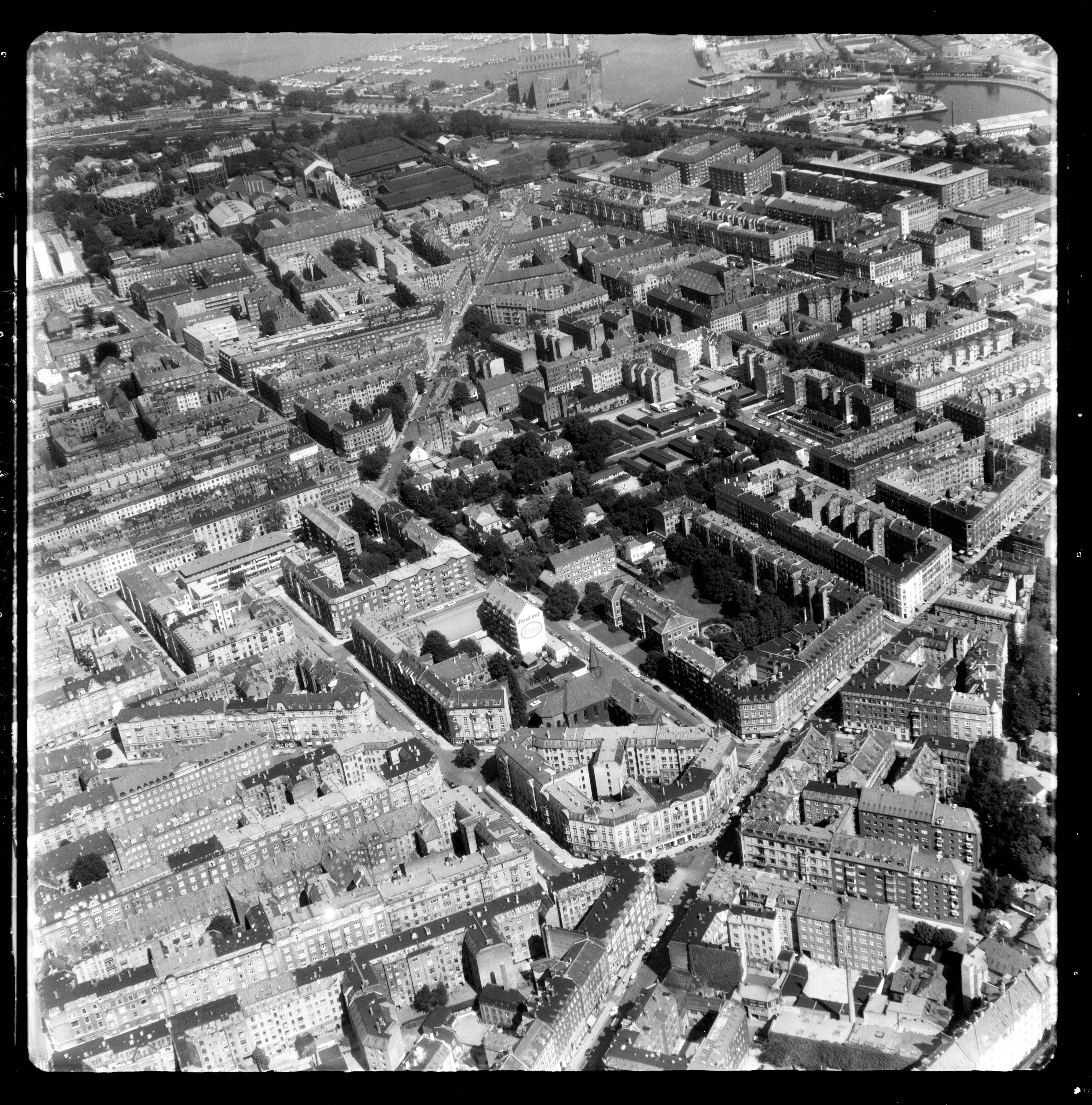 Skråfoto fra 1966 taget 40 meter fra Nordre Frihavnsgade 32A, st. tv