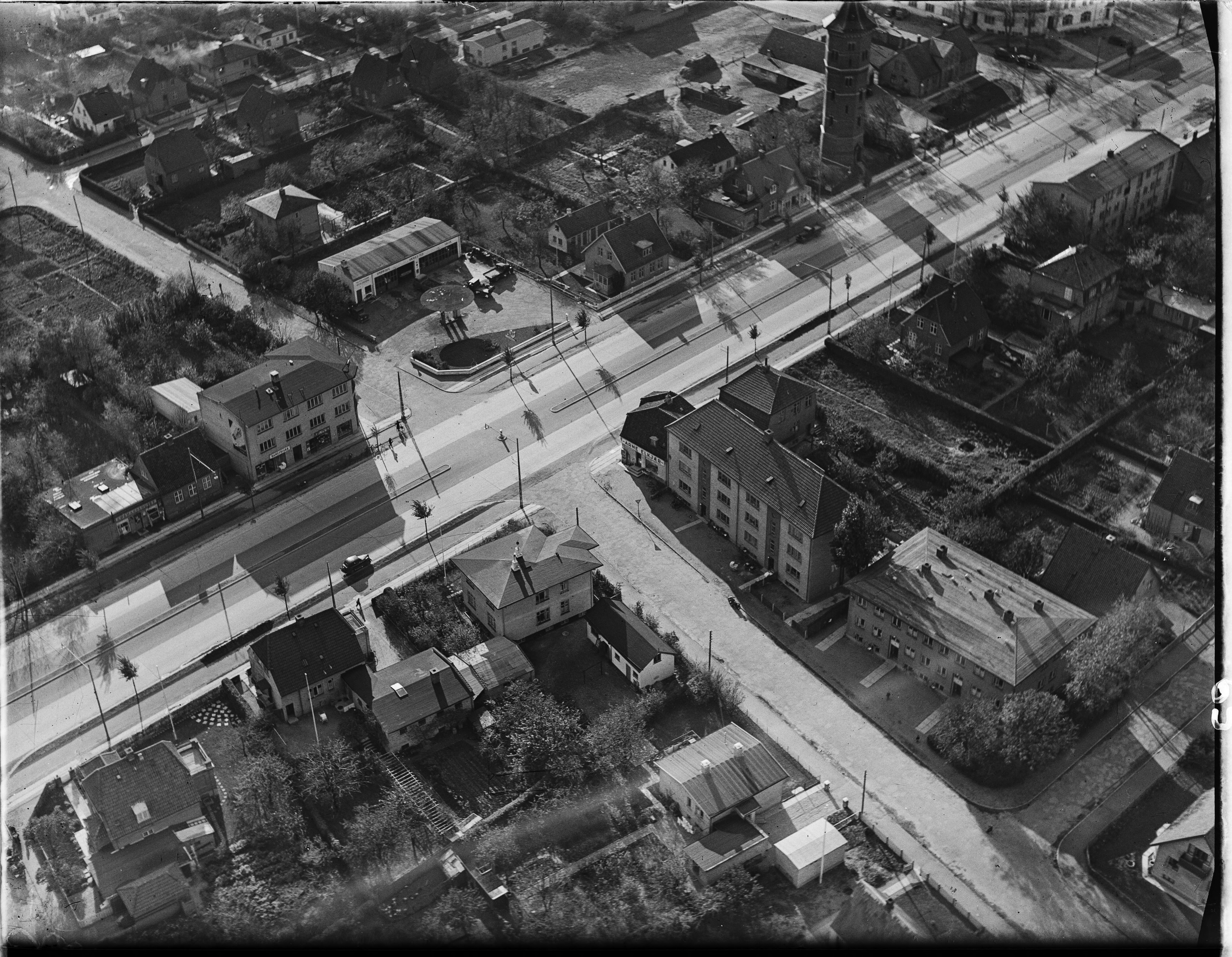 Skråfoto fra 1950-1954 taget 29 meter fra Hovedvejen 65