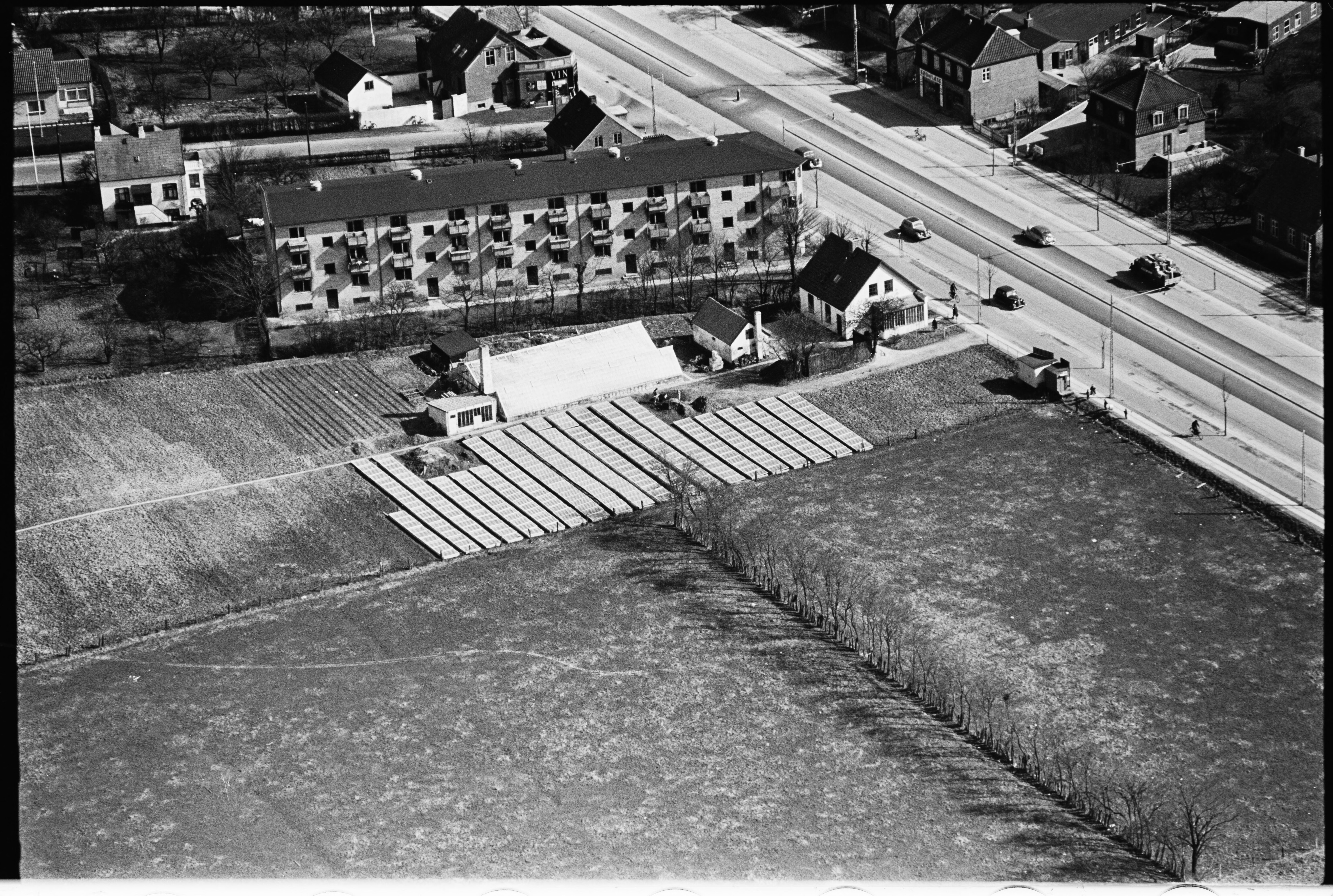 Skråfoto fra 1950-1954 taget 133 meter fra Dalvangsvej 39, 1. th