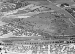 thumbnail: Skråfoto fra 1946-1969 taget 378 meter fra Bakkekammen 12B