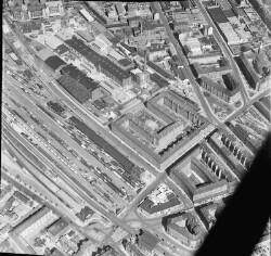 thumbnail: Skråfoto fra 1946-1969 taget 60 meter fra Hothers Plads 3, 5. th