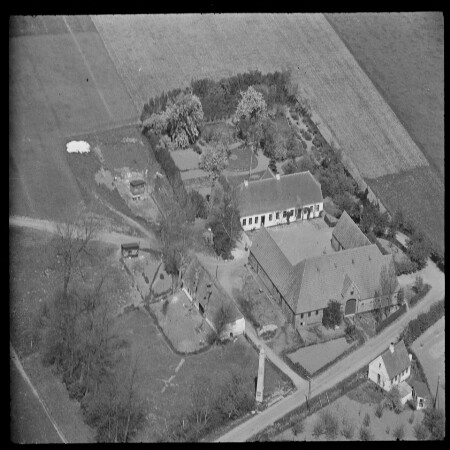 Skråfoto fra 1939 taget 84 meter fra Paarupvej 9B, . 536