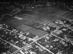 thumbnail: Skråfoto fra 1932-1950 taget 451 meter fra Hjemmevej 35