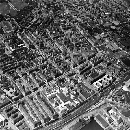 Skråfoto fra 1932-1950 taget 162 meter fra Gammel Kalkbrænderi Vej 30, 5. tv