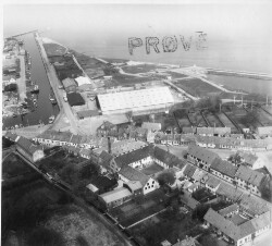 thumbnail: Skråfoto fra 1956 taget 26 meter fra Havnefronten 8, st. 