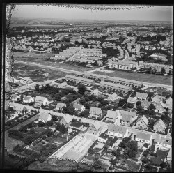 thumbnail: Skråfoto fra 1950-1960 taget 85 meter fra Vesterport 10, st. tv