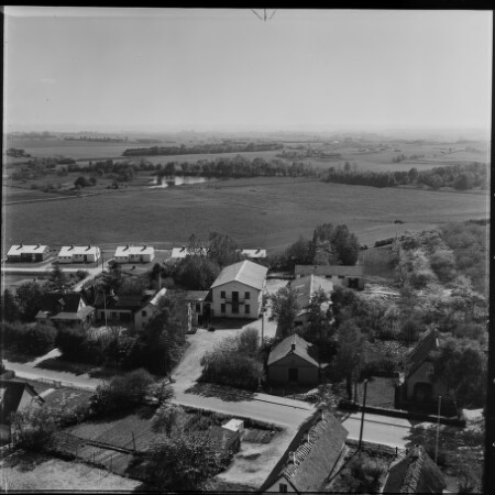 Skråfoto fra 1956 taget 271 meter fra Axel Møllers Vej 5