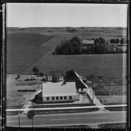 Skråfoto fra 1957 taget 96 meter fra Industrivej 12