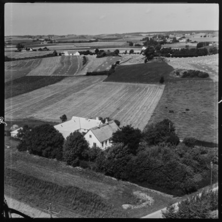 Skråfoto fra 1961 taget 91 meter fra Rosendalvej 9